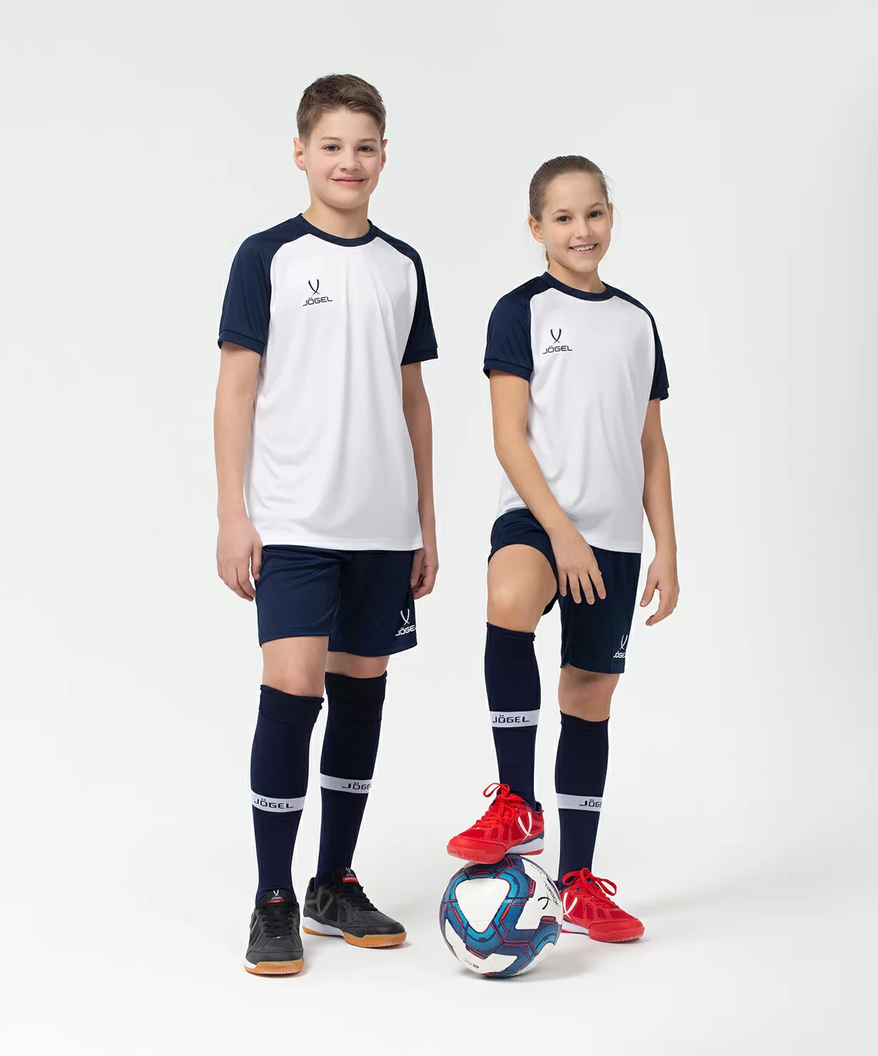 Фото Футболка игровая CAMP Reglan Jersey, белый/темно-синий, детский со склада магазина СпортСЕ