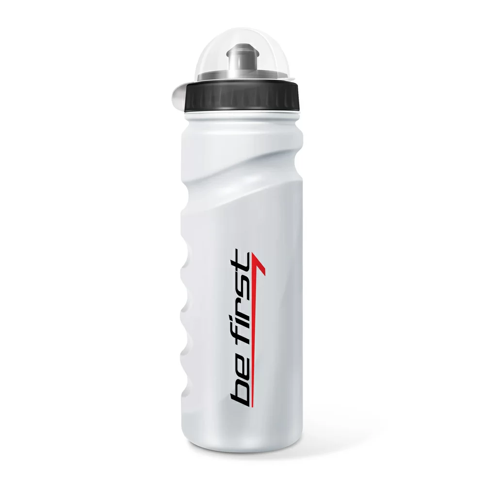 Фото Бутылка для воды Be First 750 мл с крышкой, белая 75-white со склада магазина СпортСЕ