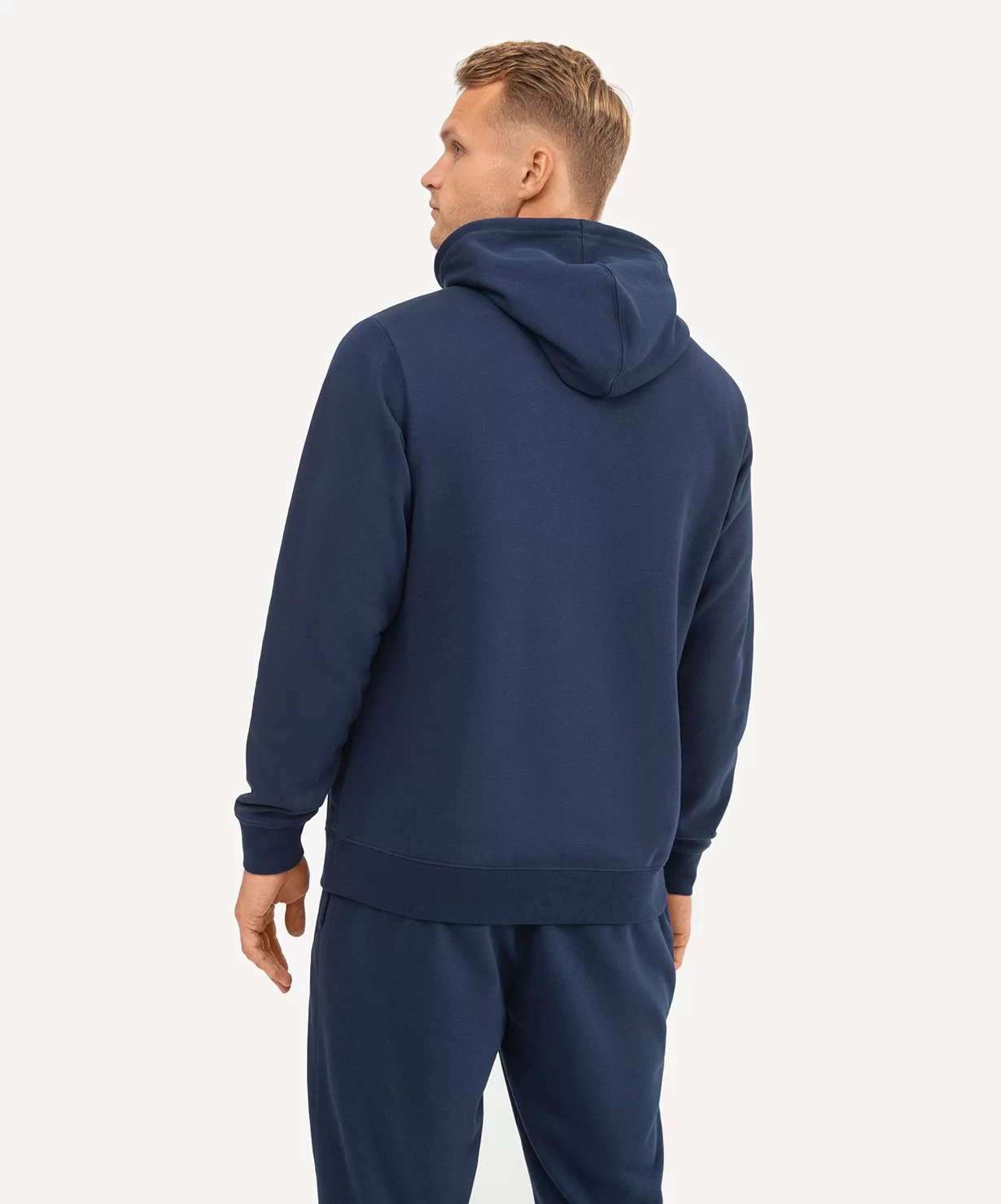 Фото Худи ESSENTIAL Cotton Hoodie, темно-синий со склада магазина СпортСЕ