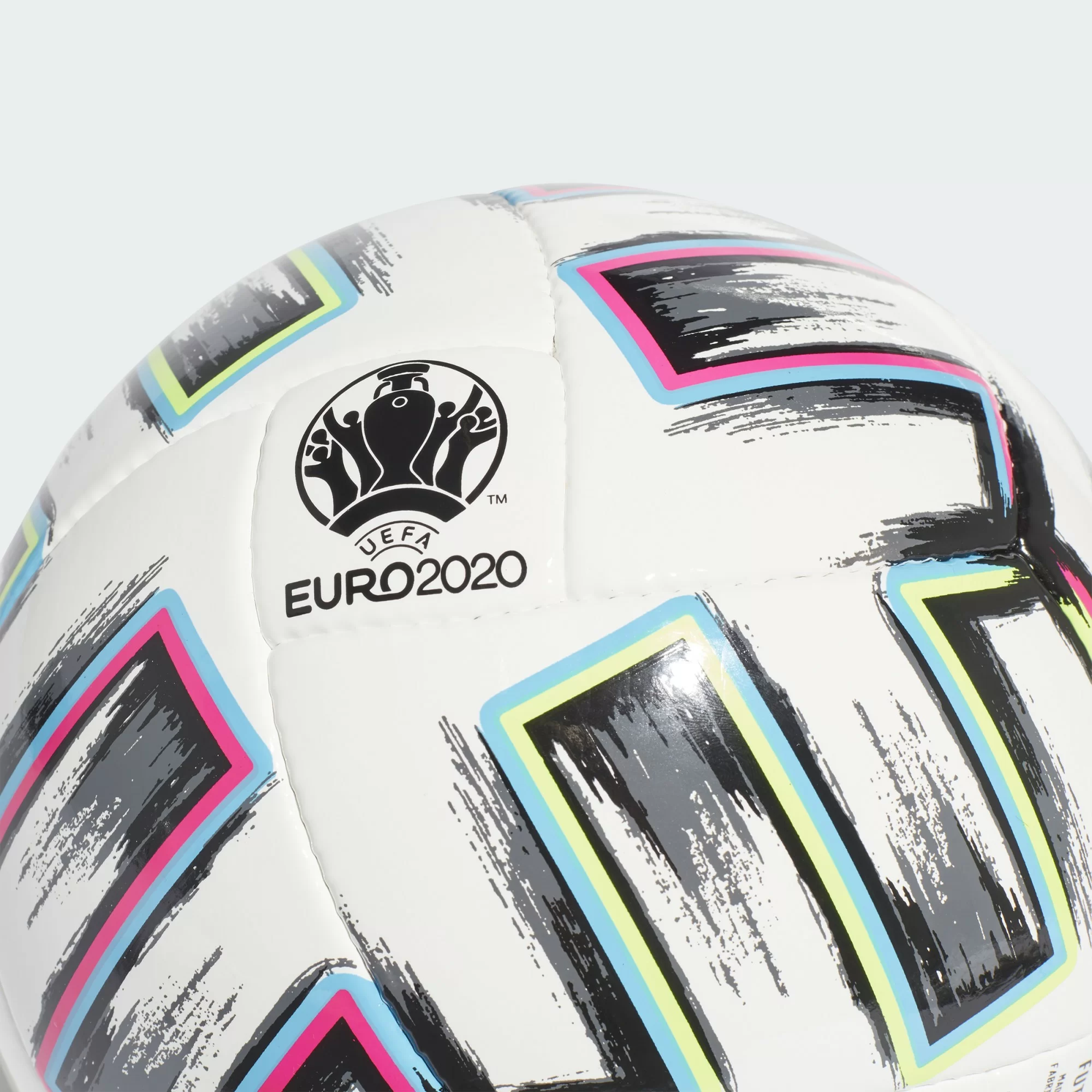 Фото Мяч футзальный Adidas Euro`20 Uniforia Sala Pro FIFA Pro №4 18п ПУ,руч.сш, мультиколор FH7350 со склада магазина СпортСЕ
