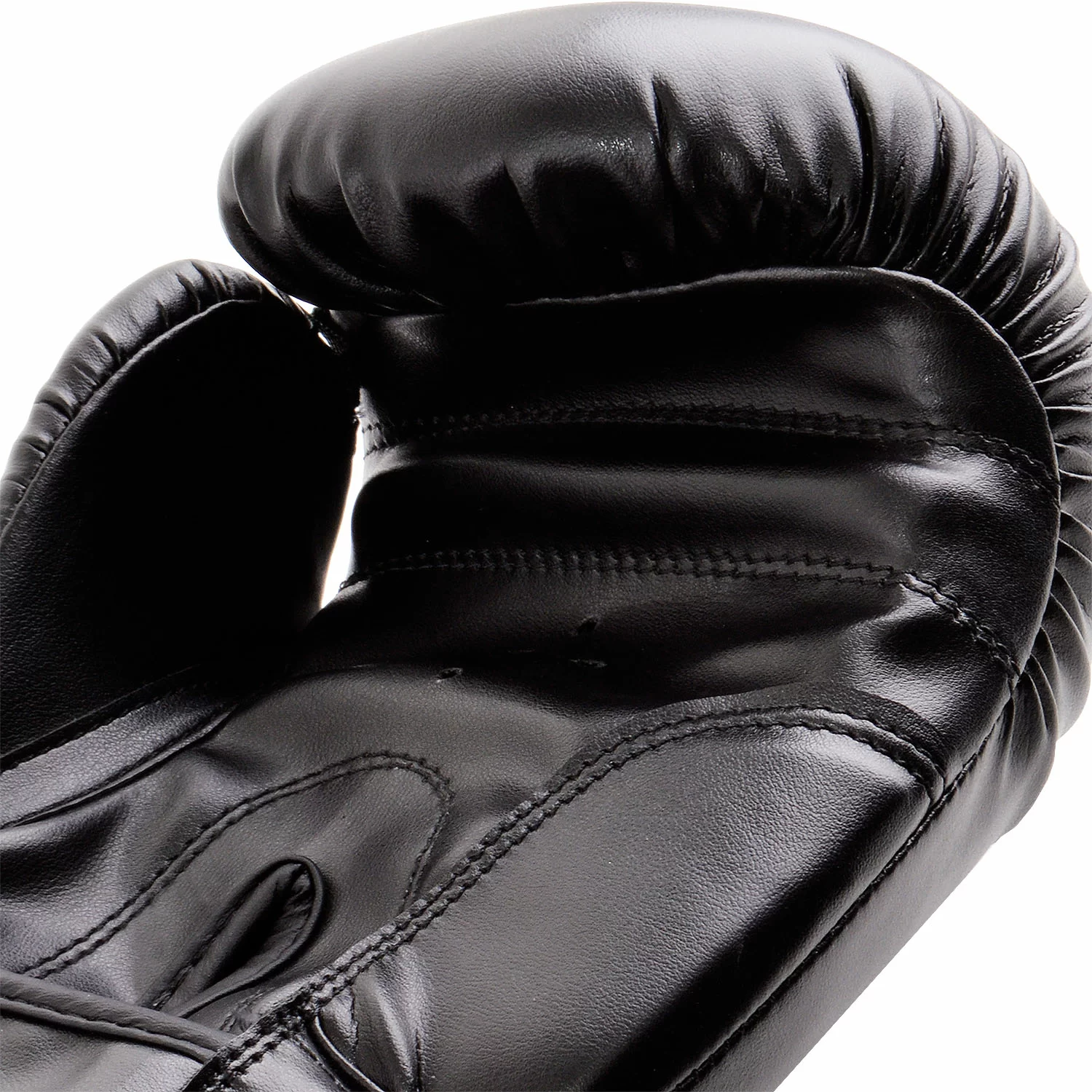 Фото Перчатки боксерские Uppercot UBG-02 DX черный со склада магазина СпортСЕ