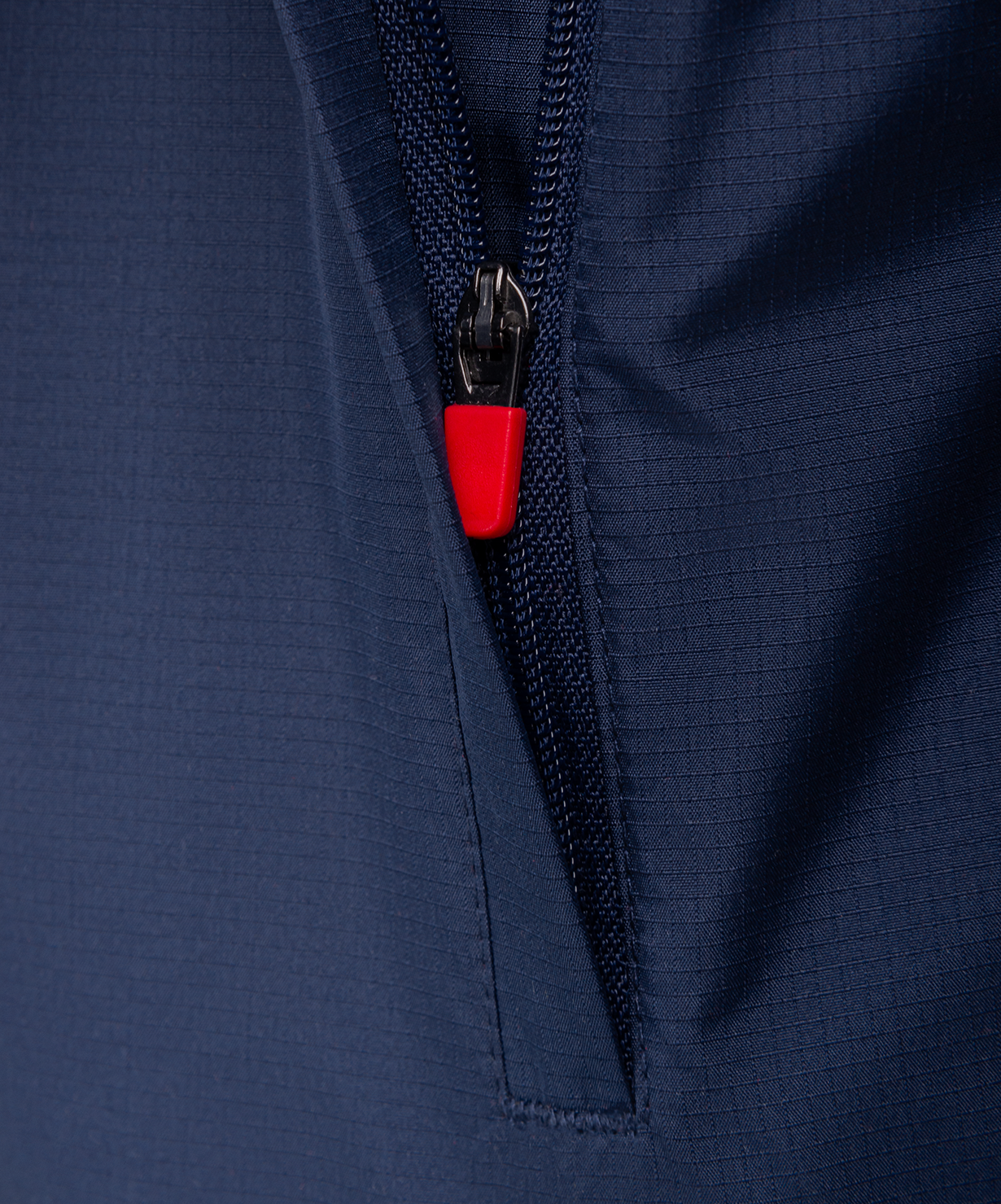 Фото Куртка ветрозащитная NATIONAL PerFormPROOF Rain Jacket, темно-синий со склада магазина СпортСЕ